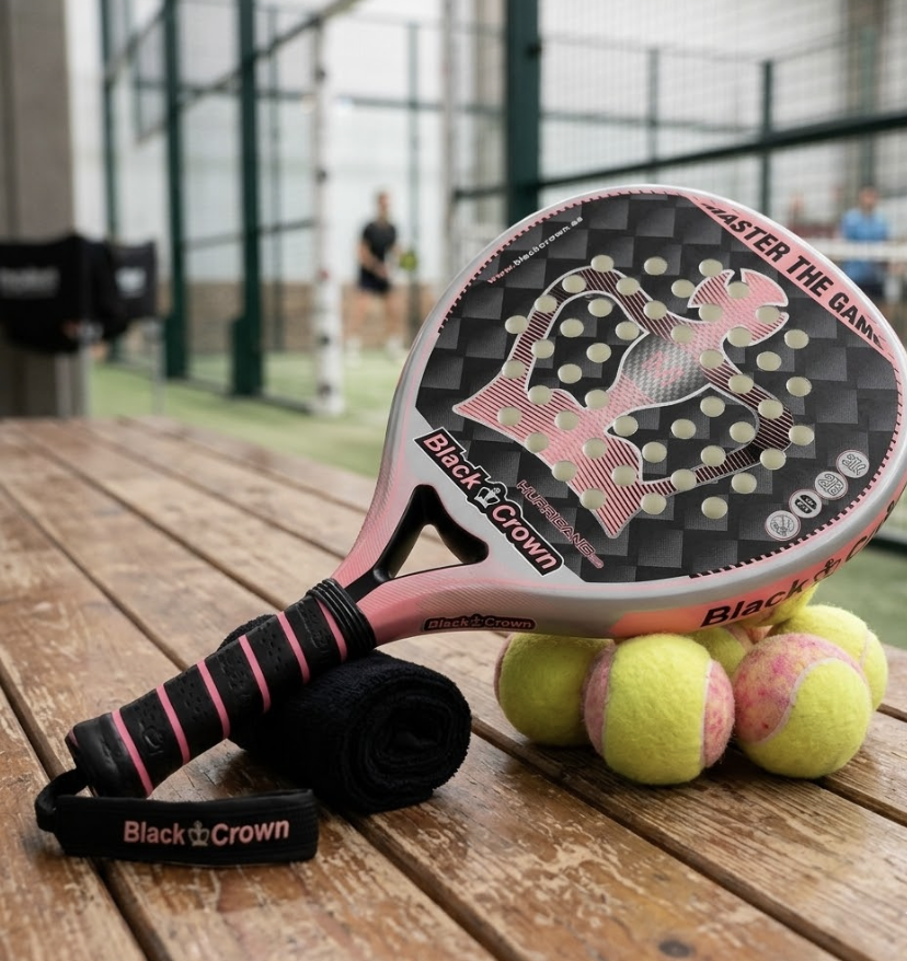Black Crown Hurricane 2.0 Woman Padel Racket